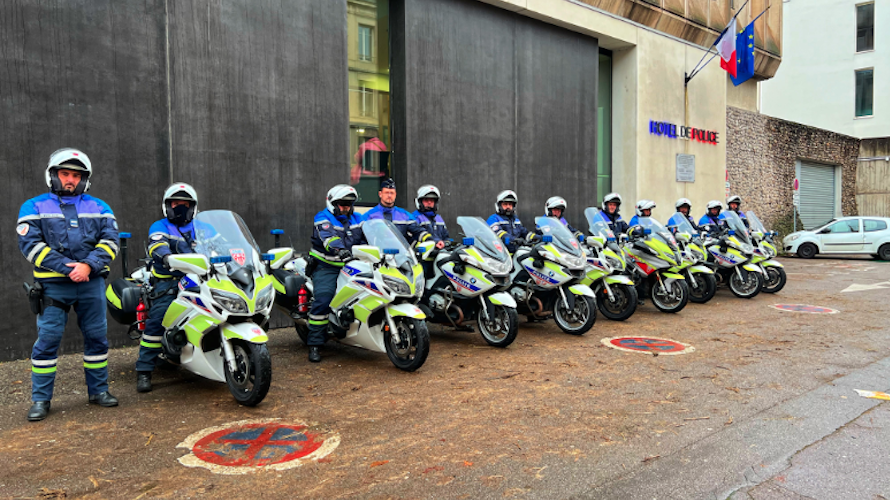 l'Unité Motocycliste Zonale CRS (UMZ) de Châtel et de Reims