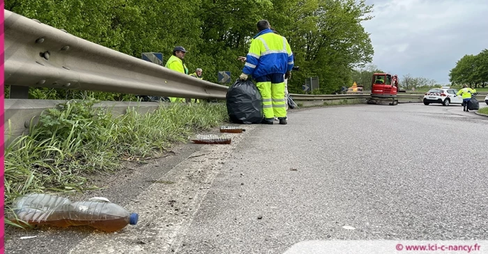Vidéo. Ludres : sur le bord des routes, les déchets s'accumulent, les bouteilles remplies d'urine aussi ! 