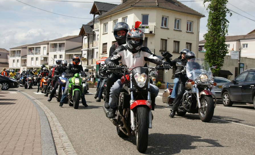 UneRoseUnMotard