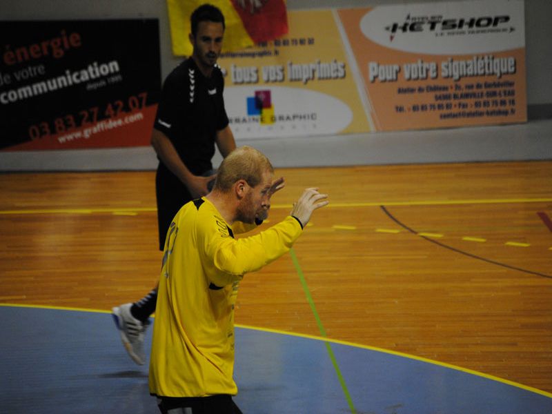 HANDBALL-2