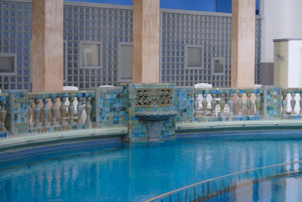 slide piscine thermale zoom